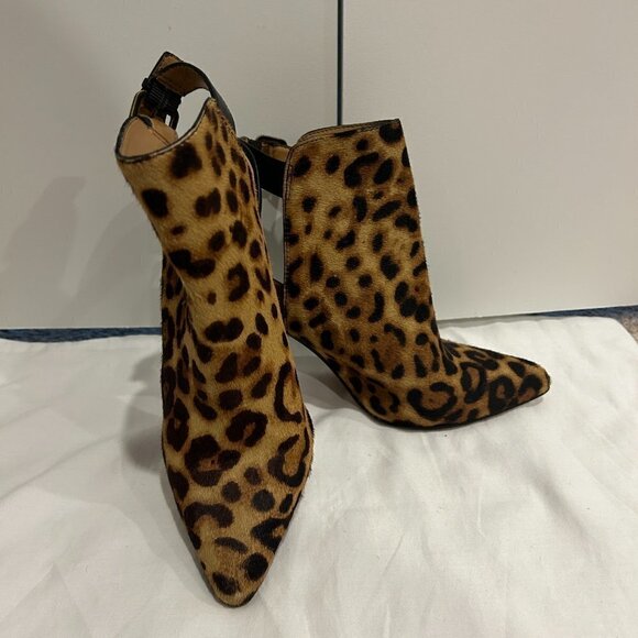NINE West Splash Leopard Booties Women’s Size 7 ½ - Picture 2 of 10